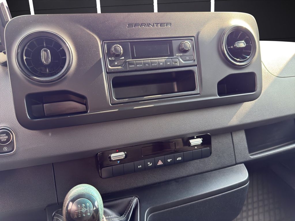 Mercedes-Benz Sprinter 2021