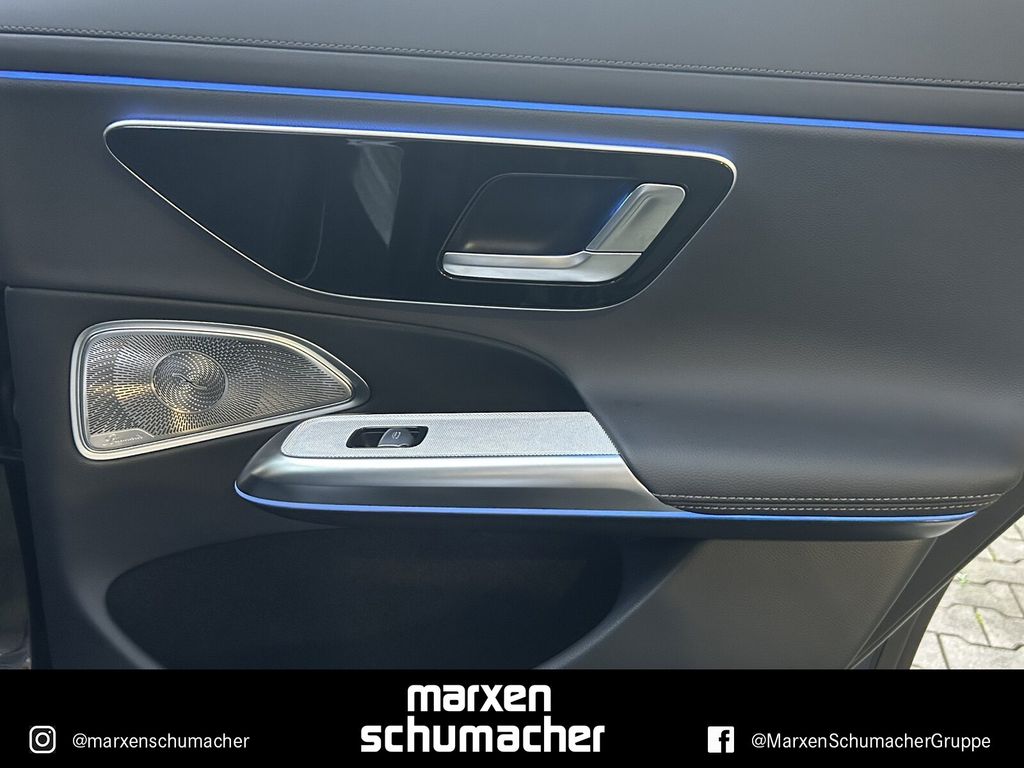 Mercedes-Benz E 300 2025