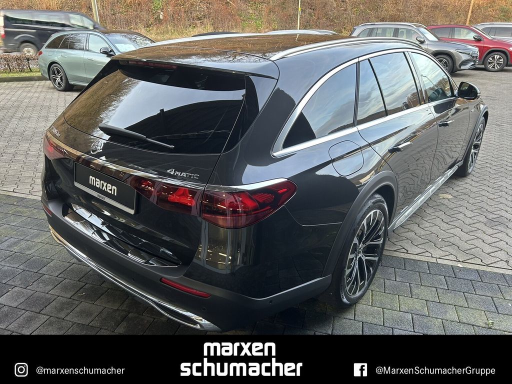 Mercedes-Benz E 300 2025