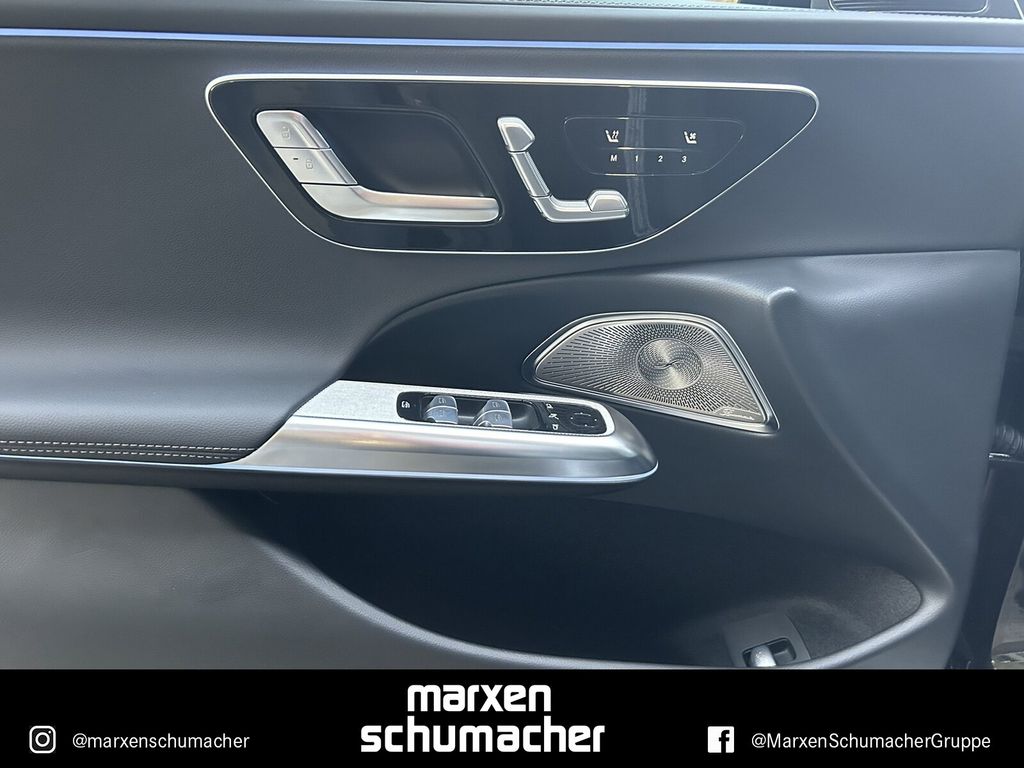 Mercedes-Benz E 300 2025