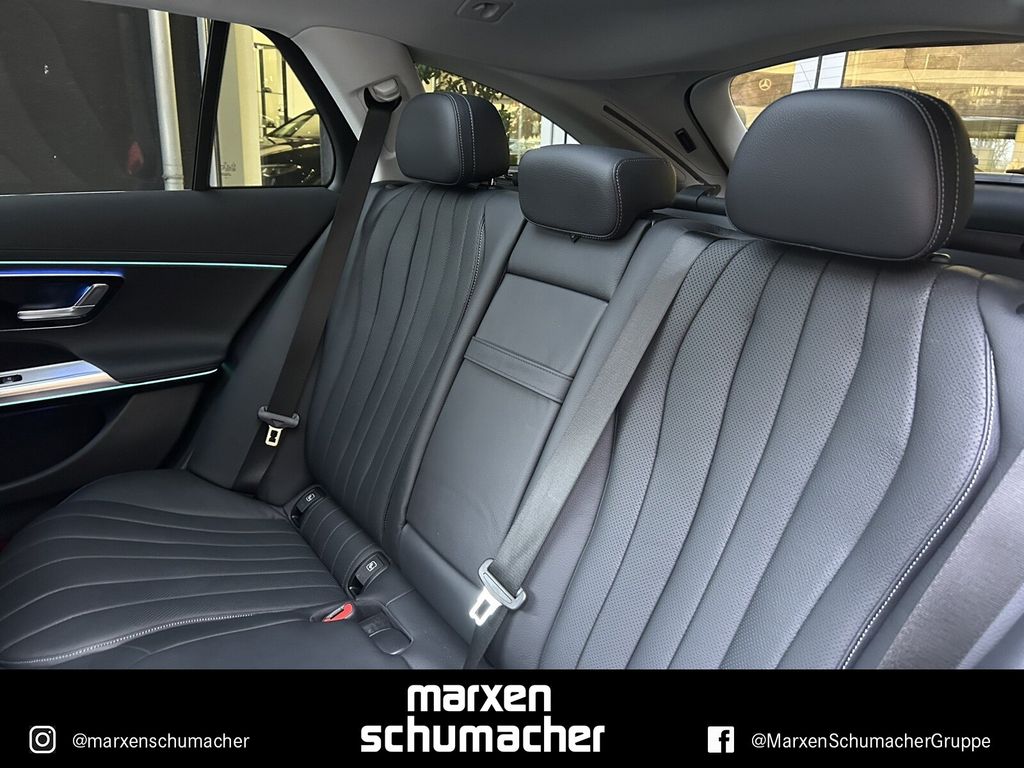Mercedes-Benz E 300 2025