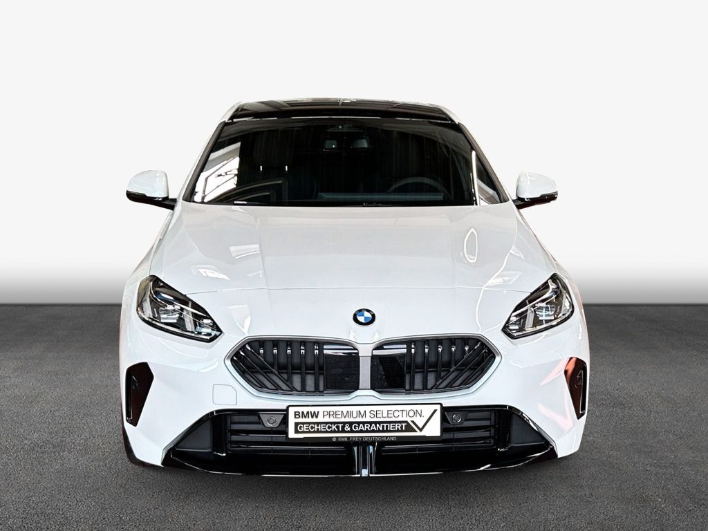 BMW 118 2025