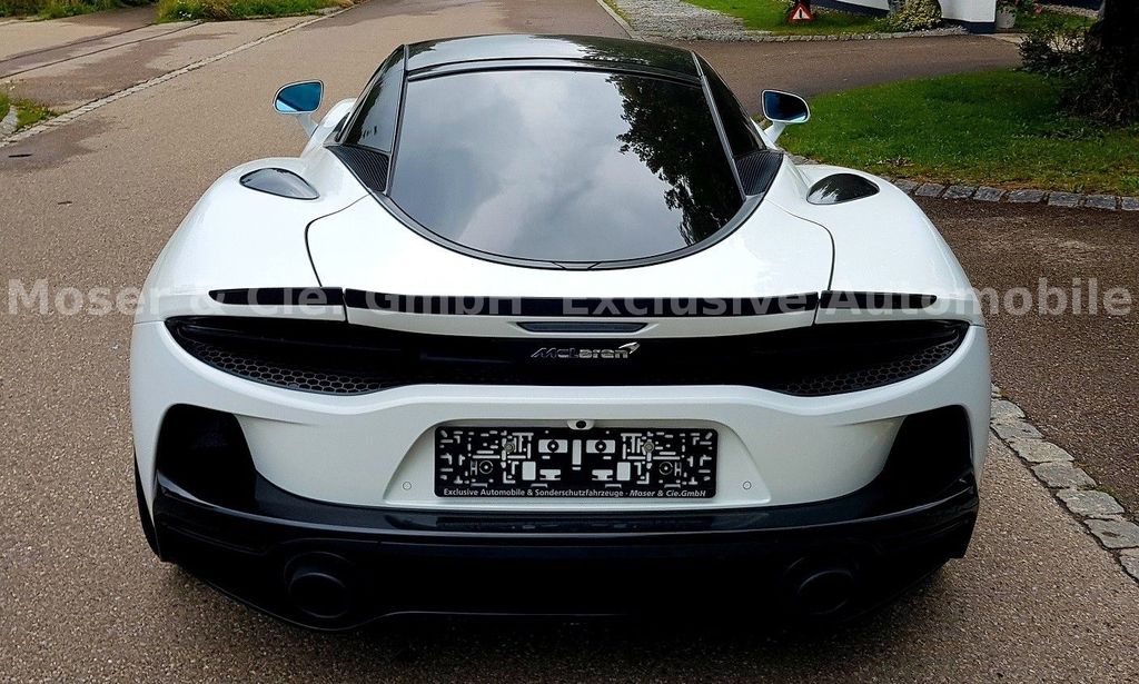 McLaren GT 2021