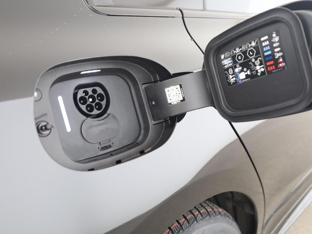 Mercedes-Benz CLA 350 2025