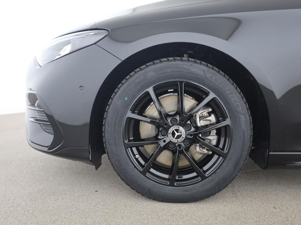 Mercedes-Benz CLA 350 2025