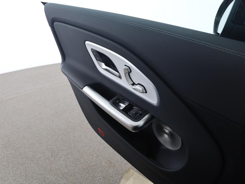 Mercedes-Benz CLA 350 2025