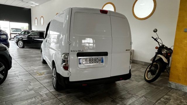 Nissan NV200 2017