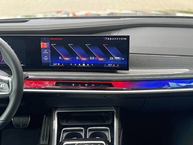 BMW i7 2024