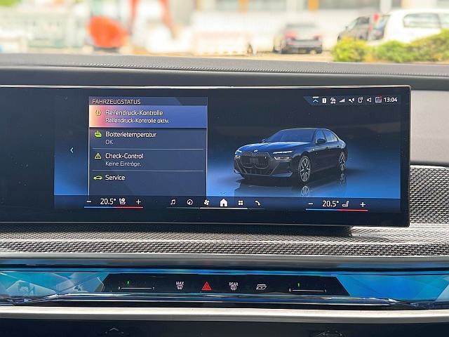 BMW i7 2024