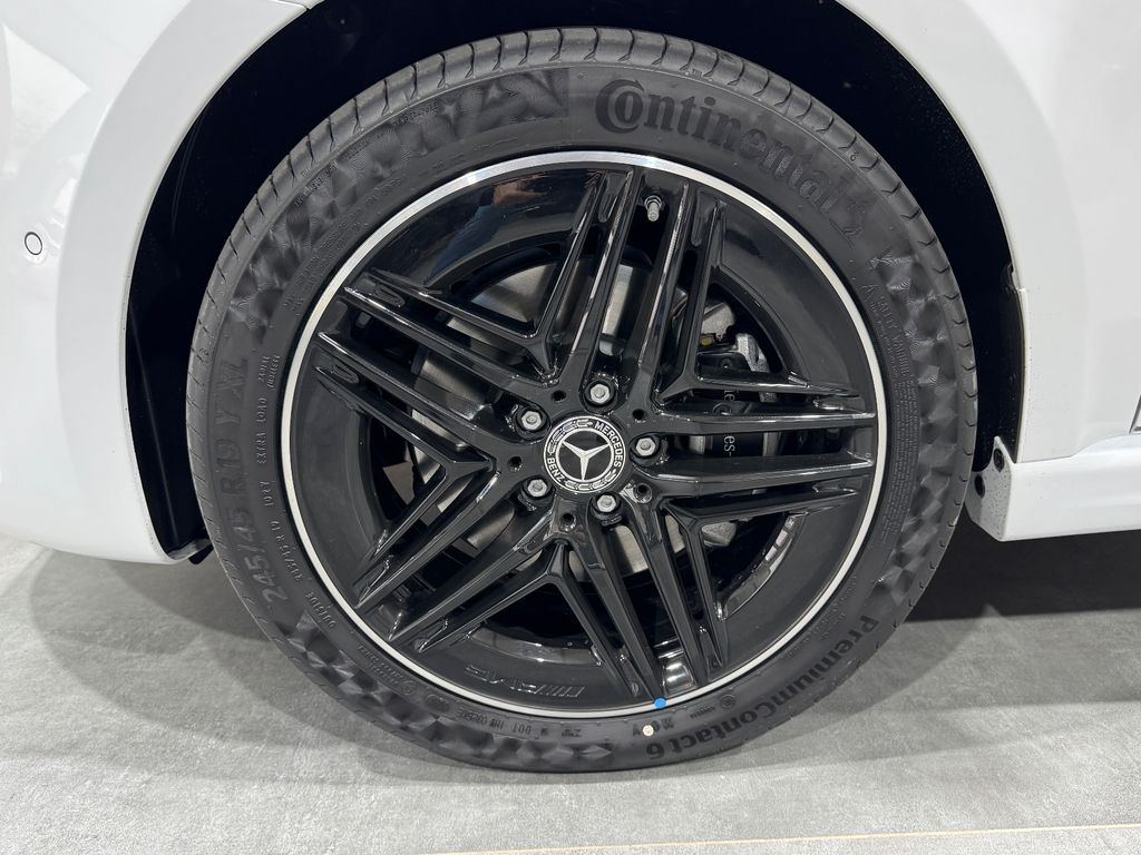 Mercedes-Benz V 300 2025