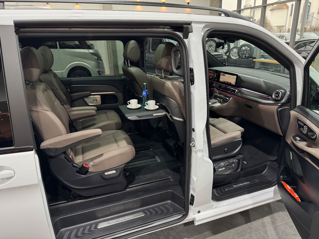 Mercedes-Benz V 300 2025