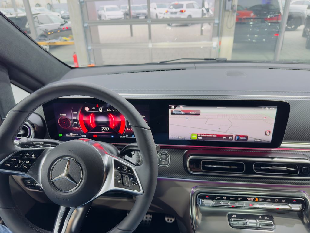 Mercedes-Benz V 300 2025