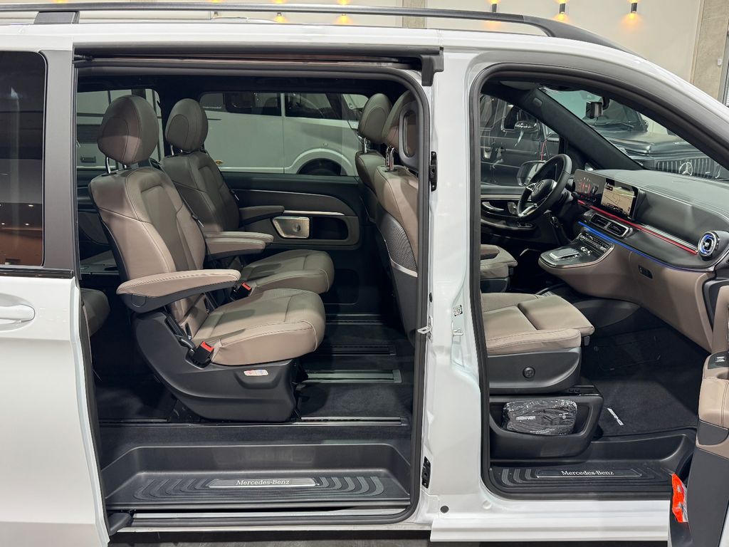 Mercedes-Benz V 300 2025