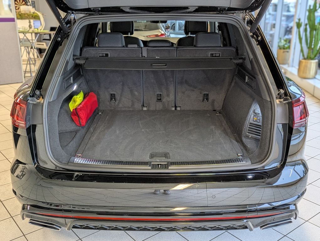 Volkswagen Touareg 2025