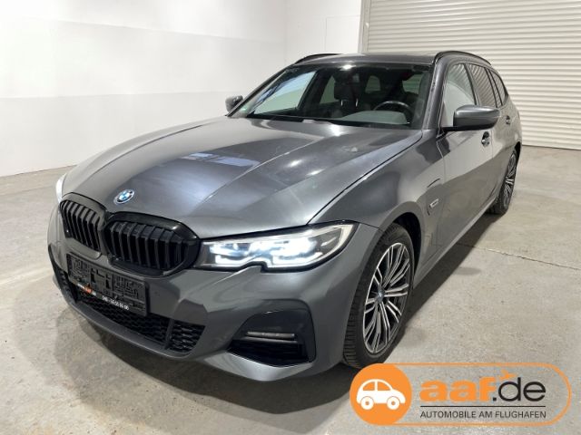 BMW 330 2022