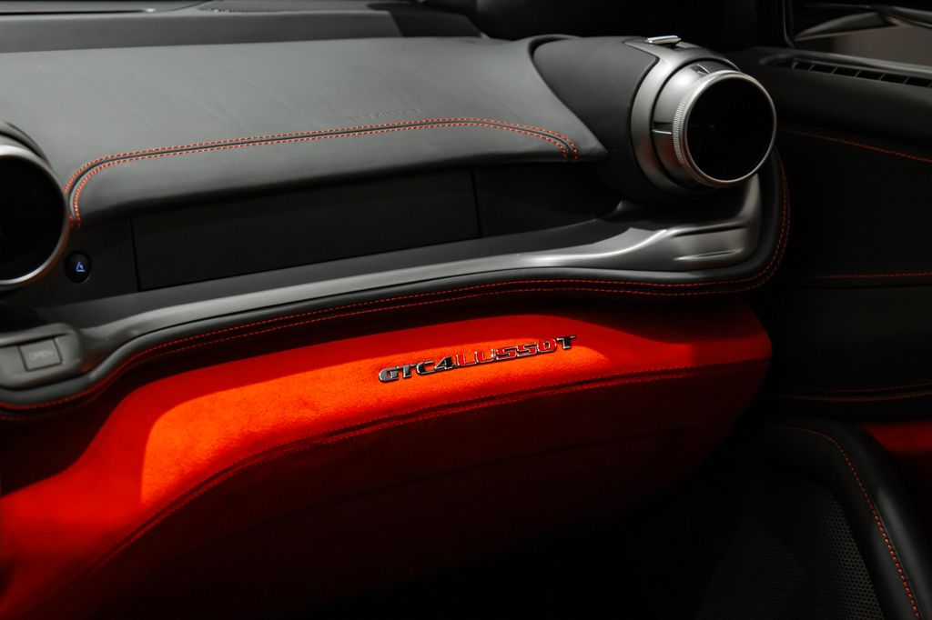 Ferrari GTC4Lusso 2019