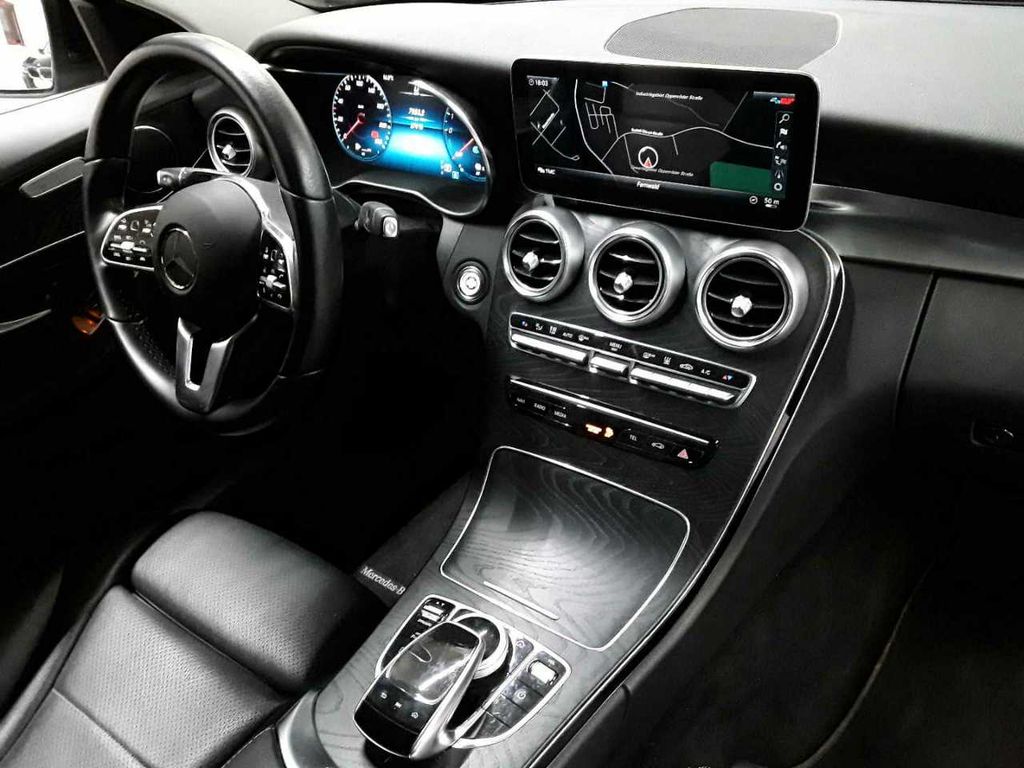 Mercedes-Benz C 300 2021