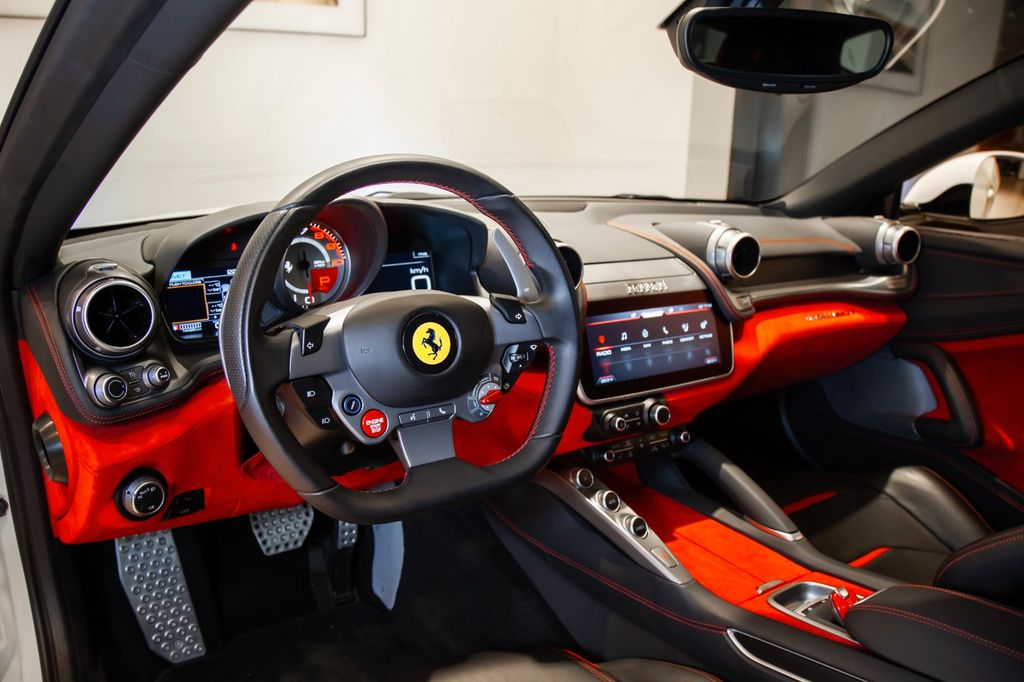 Ferrari GTC4Lusso 2019