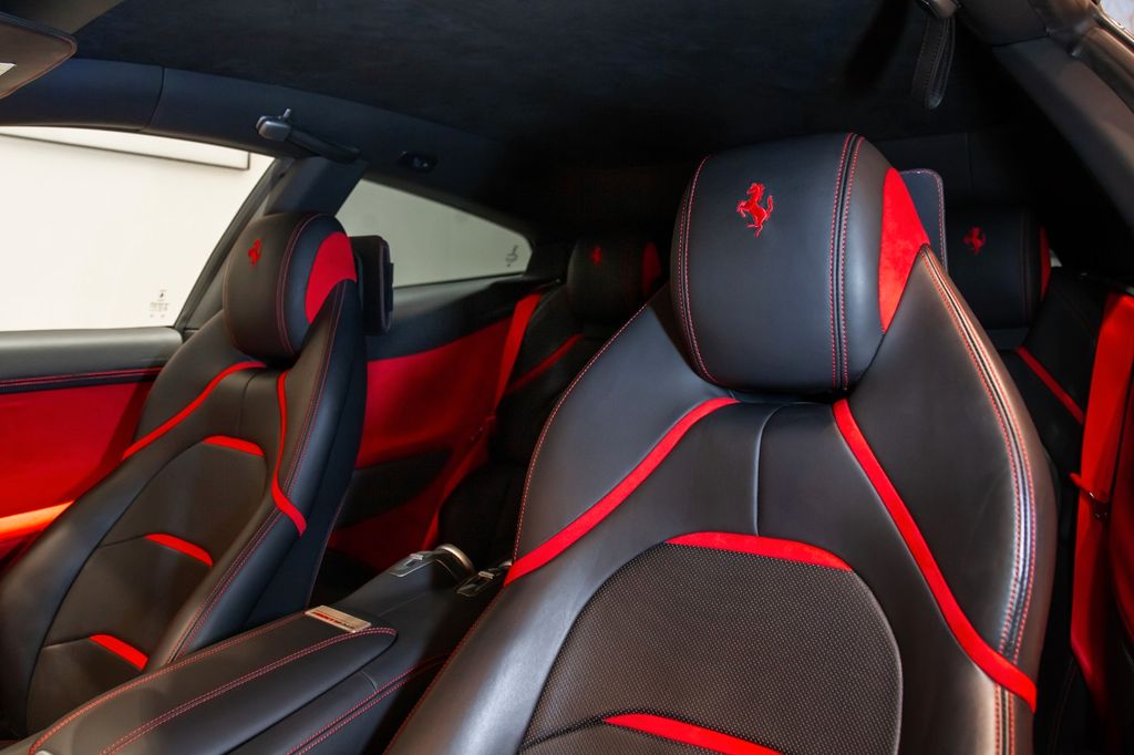 Ferrari GTC4Lusso 2019