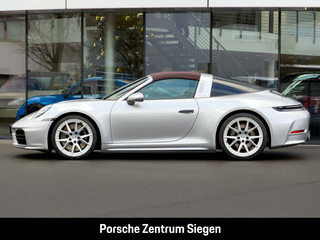 Porsche 992 2025