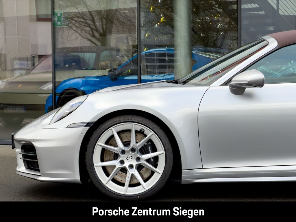 Porsche 992 2025