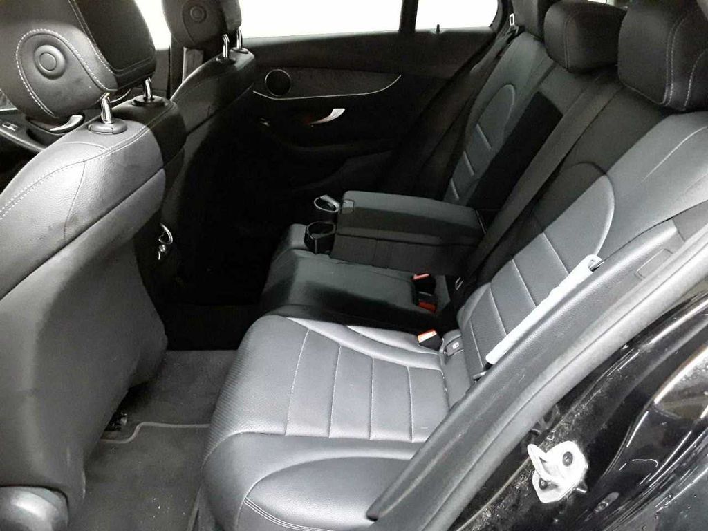 Mercedes-Benz C 300 2021