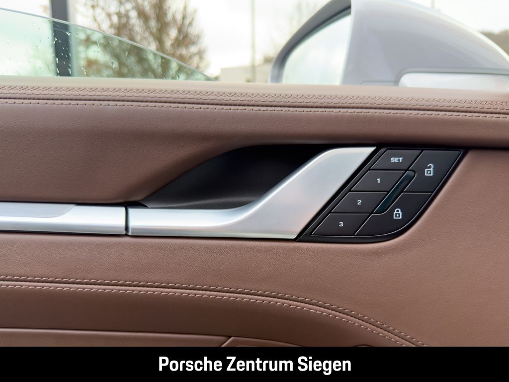 Porsche 992 2025