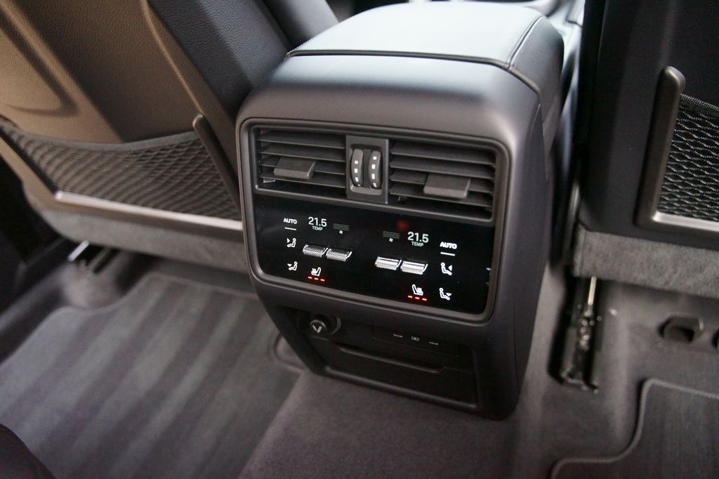 Porsche Cayenne 2024