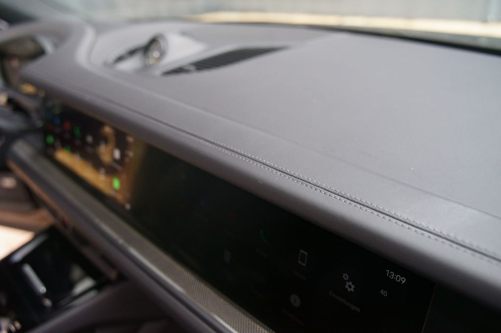 Porsche Cayenne 2024