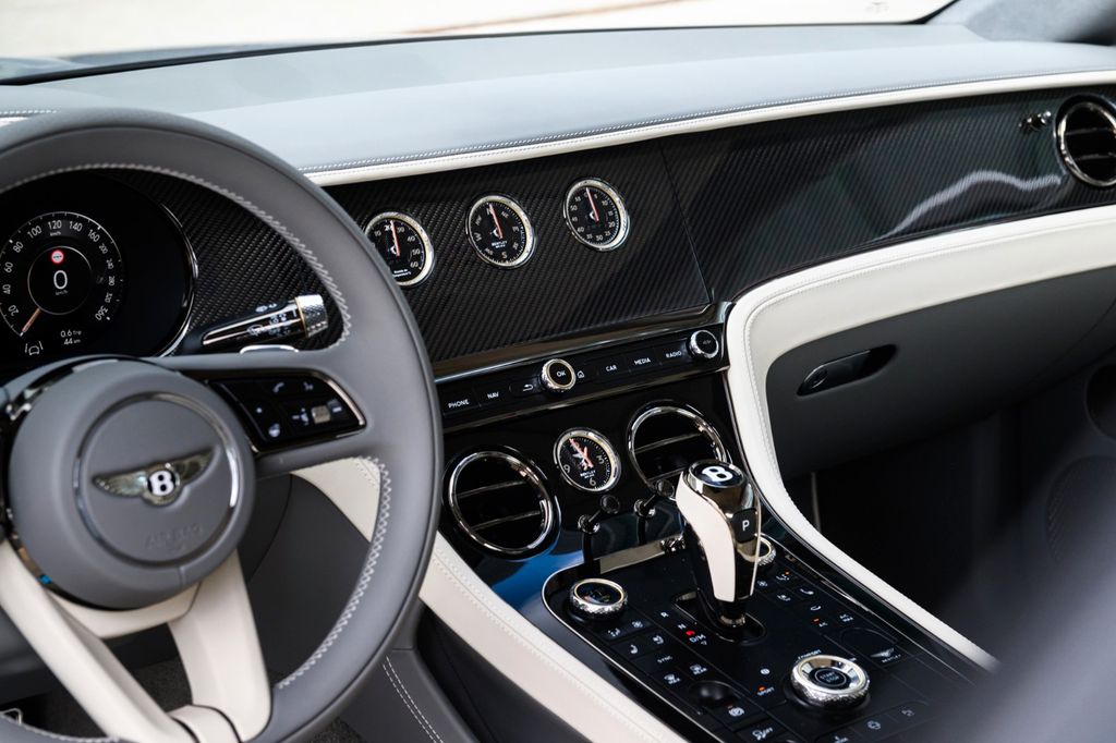 Bentley Continental GT 2025