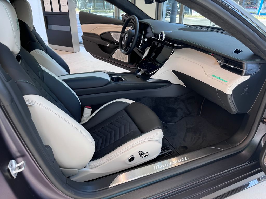 Maserati Granturismo 2024