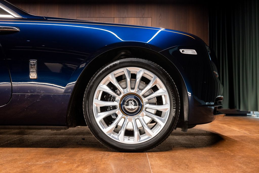 Rolls-Royce Dawn 2021