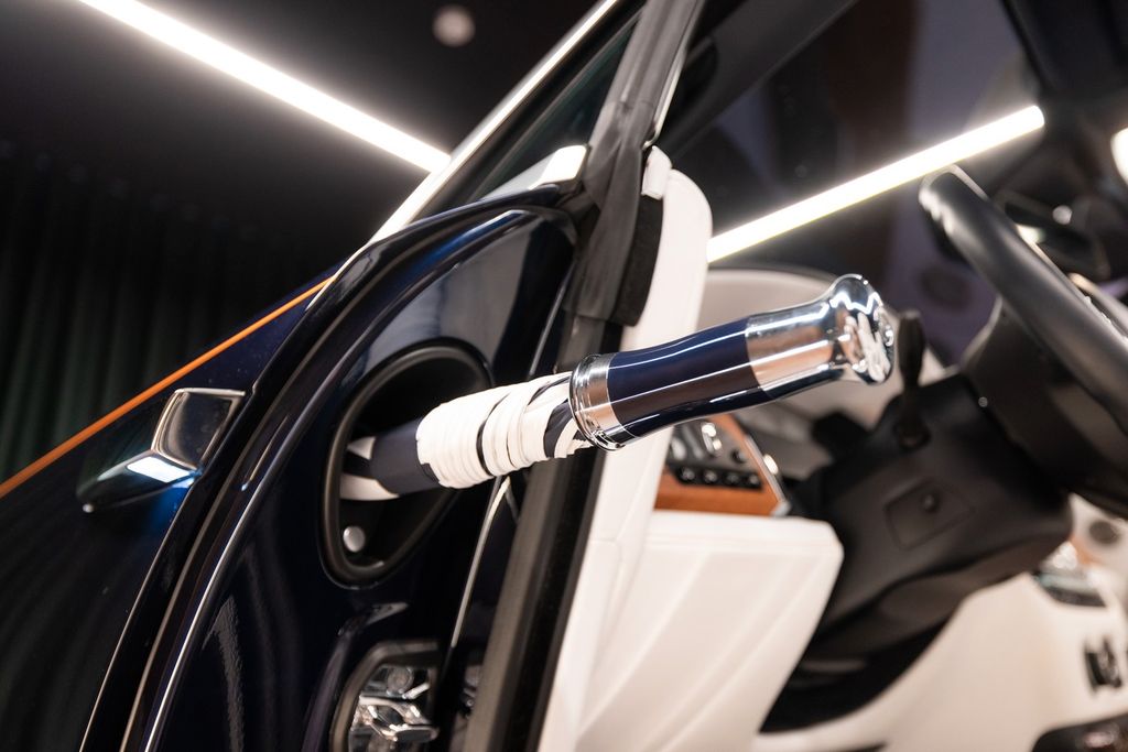 Rolls-Royce Dawn 2021