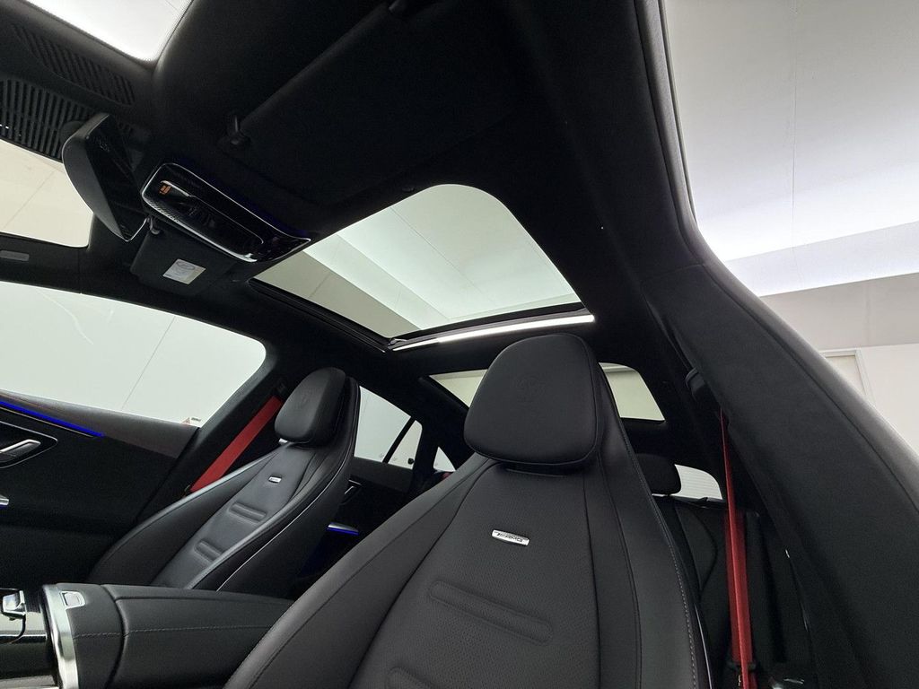 Mercedes-Benz EQE 2024