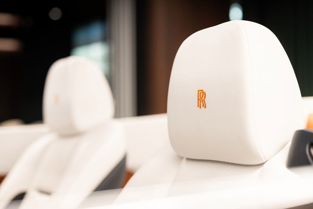 Rolls-Royce Dawn 2021