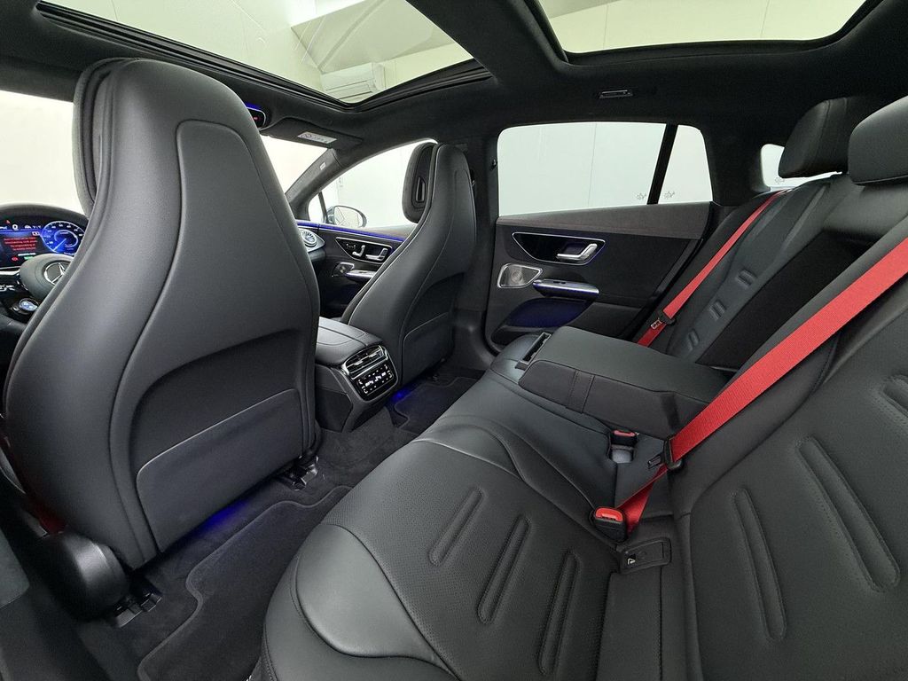 Mercedes-Benz EQE 2024