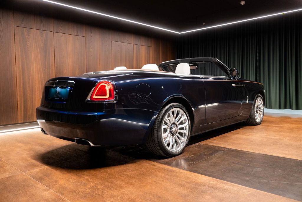 Rolls-Royce Dawn 2021
