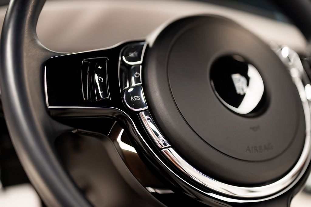 Rolls-Royce Dawn 2021