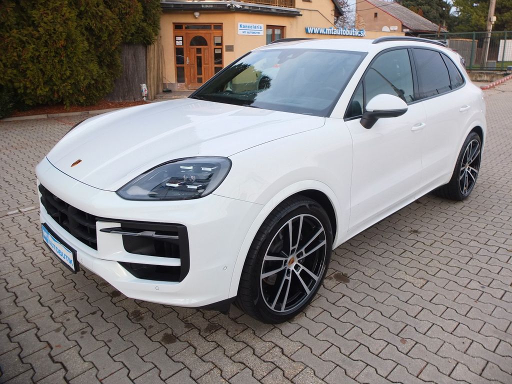 Porsche Cayenne 2025
