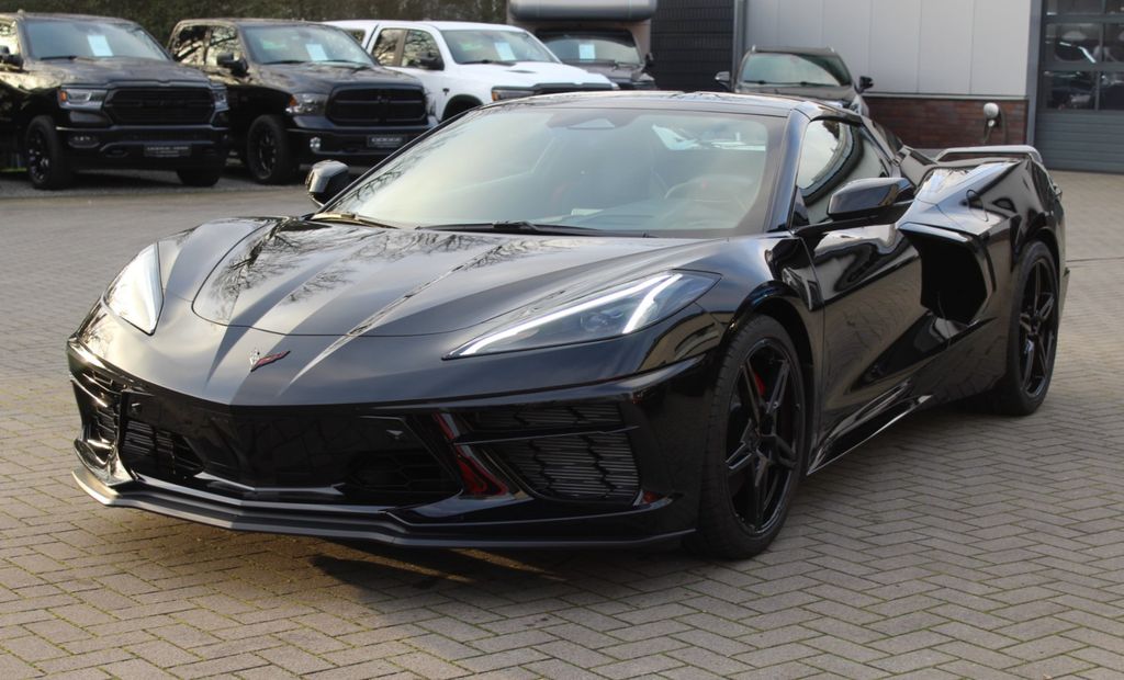 Corvette C8 2025