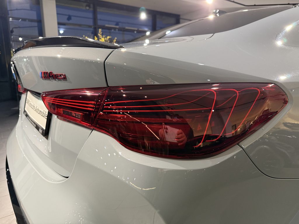 BMW M4 2025