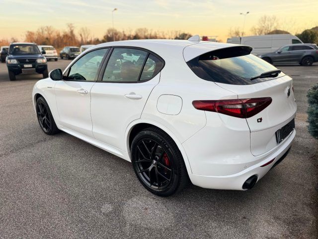 Alfa Romeo Stelvio 2021