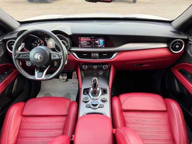 Alfa Romeo Stelvio 2021