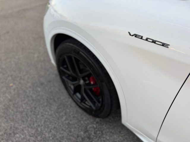 Alfa Romeo Stelvio 2021