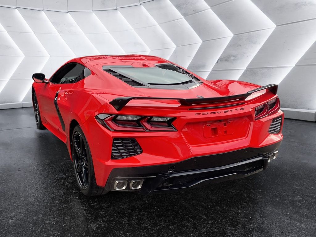Corvette C8 2025