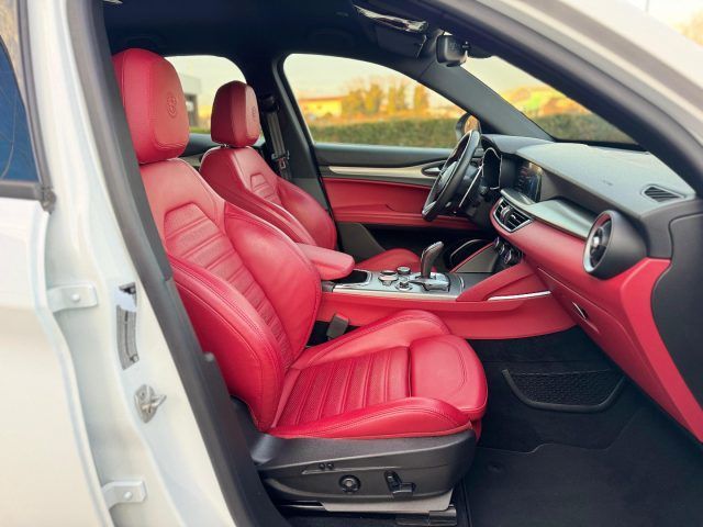 Alfa Romeo Stelvio 2021