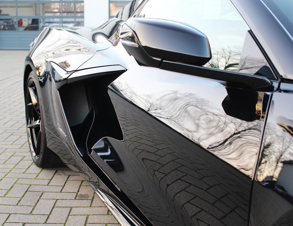 Corvette C8