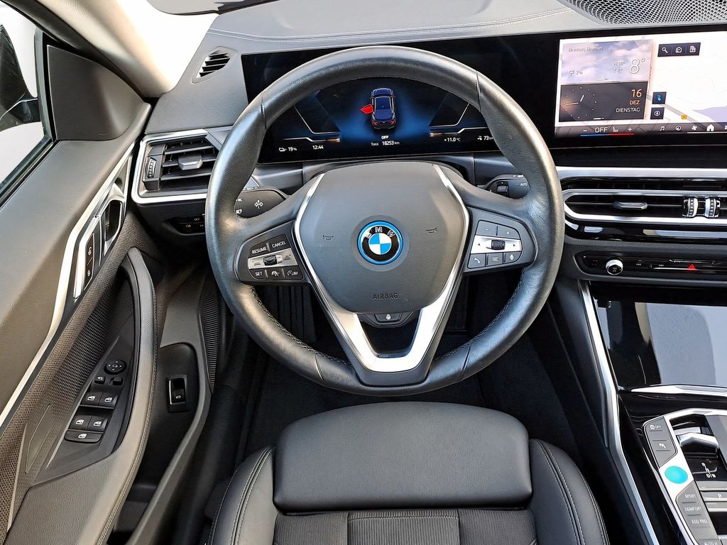 BMW i4 2023
