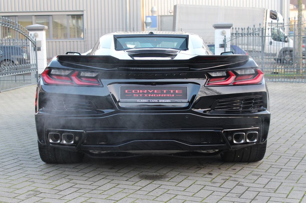 Corvette C8