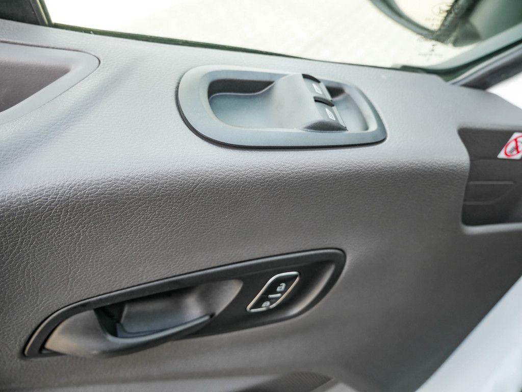 Ford Transit 2025